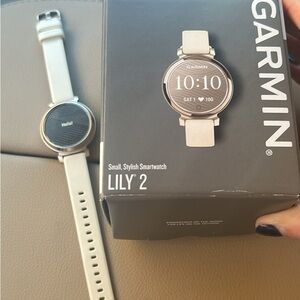 Garmin Lily 2 Smartwatch - Cream